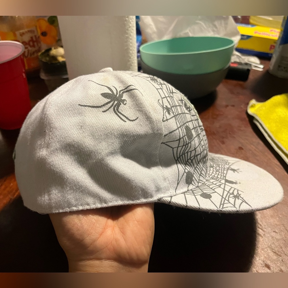Spiderweb Cap - Picture 2 of 6